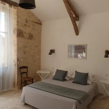 D'hotes Le Plassalou Bed and breakfast Esclauzels
