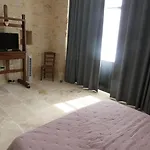 D'hotes Le Plassalou Bed & Breakfast 3*