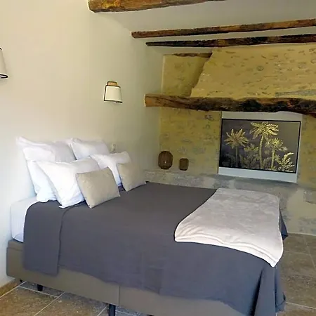 D'hotes Le Plassalou Bed & Breakfast Esclauzels